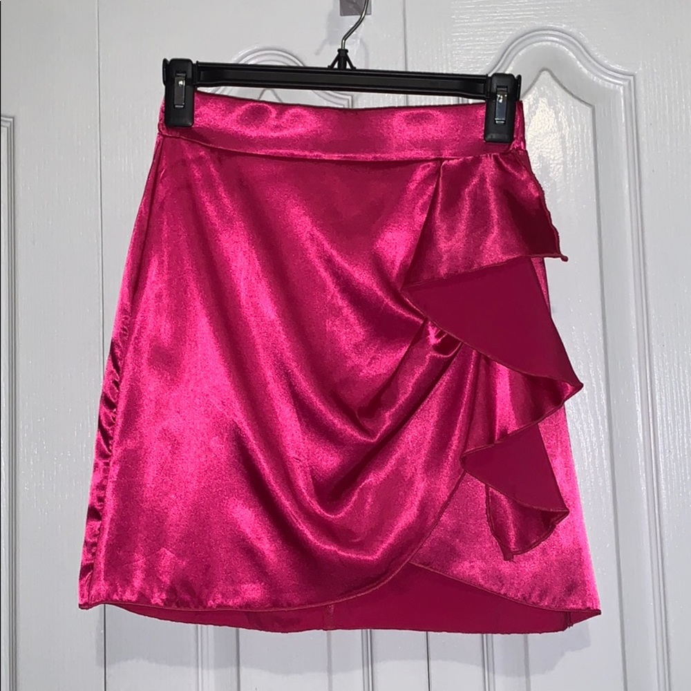 Pretty Little Thing Hot Pink Skirt Set - Picture 5 of 7